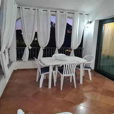 Apartment Casetta Dei Fiori